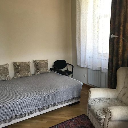 2-Х Квартира Поруч З Сумською, Госпіталь, Парк Центральний Charkov Buitenkant foto